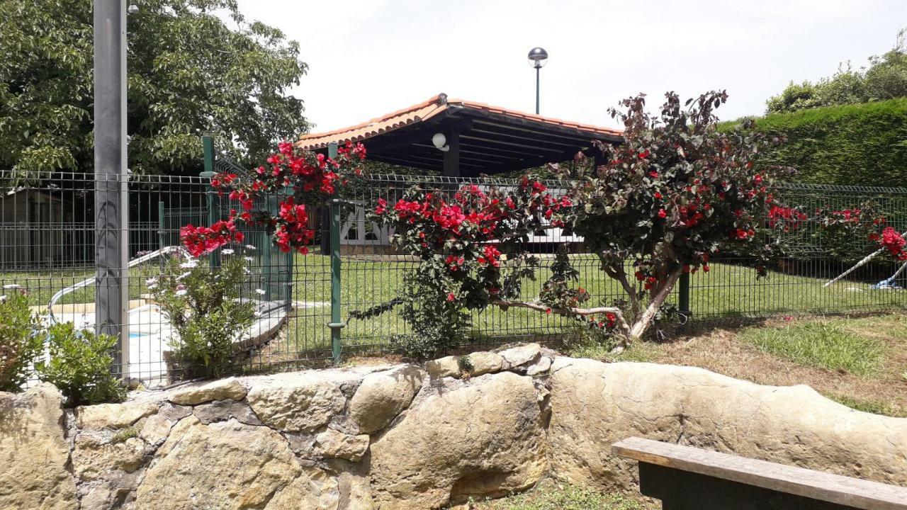 Posada Las Anjanas Tagle المظهر الخارجي الصورة